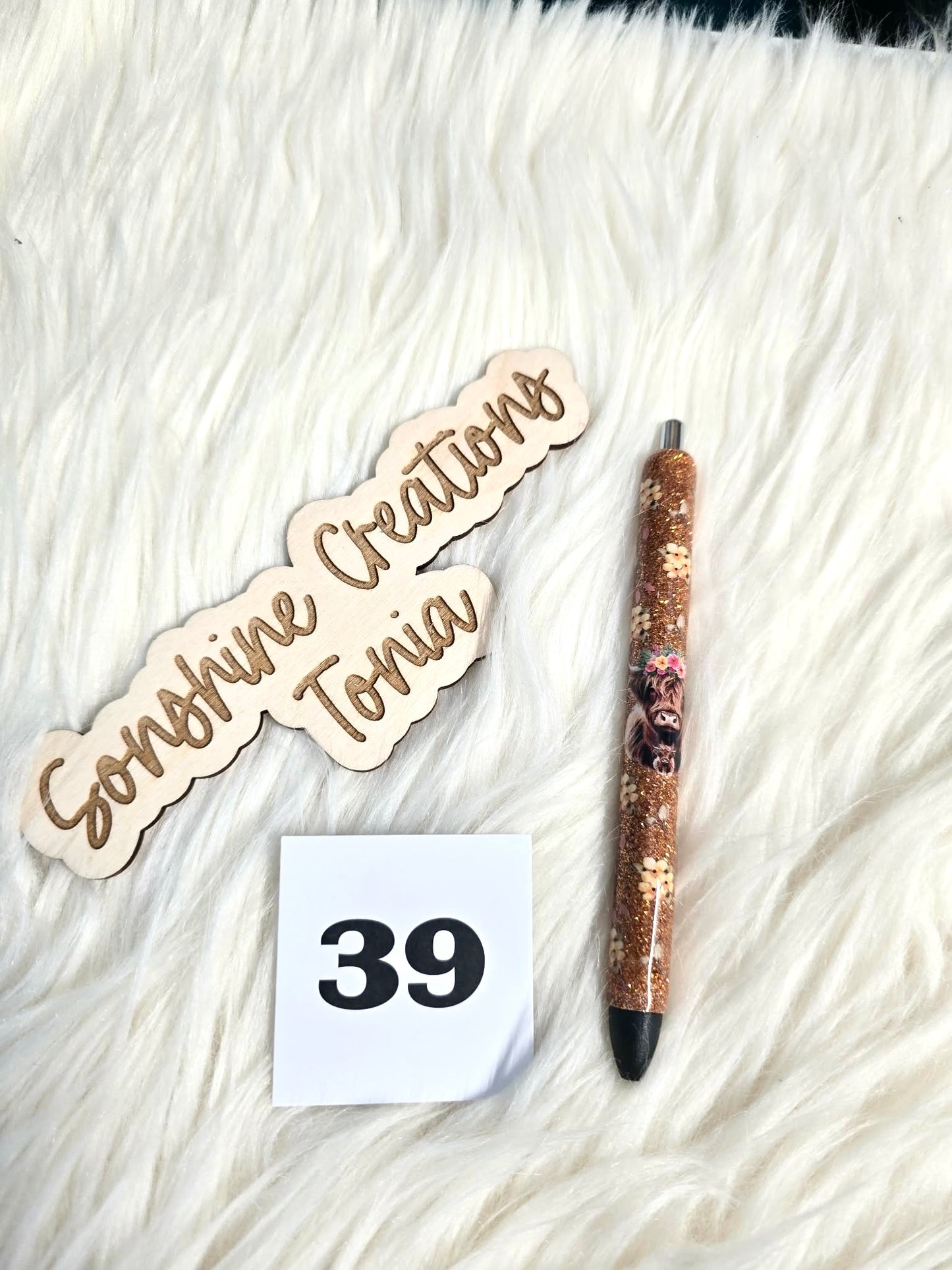 #39 Ready to ship pen (as pictured)