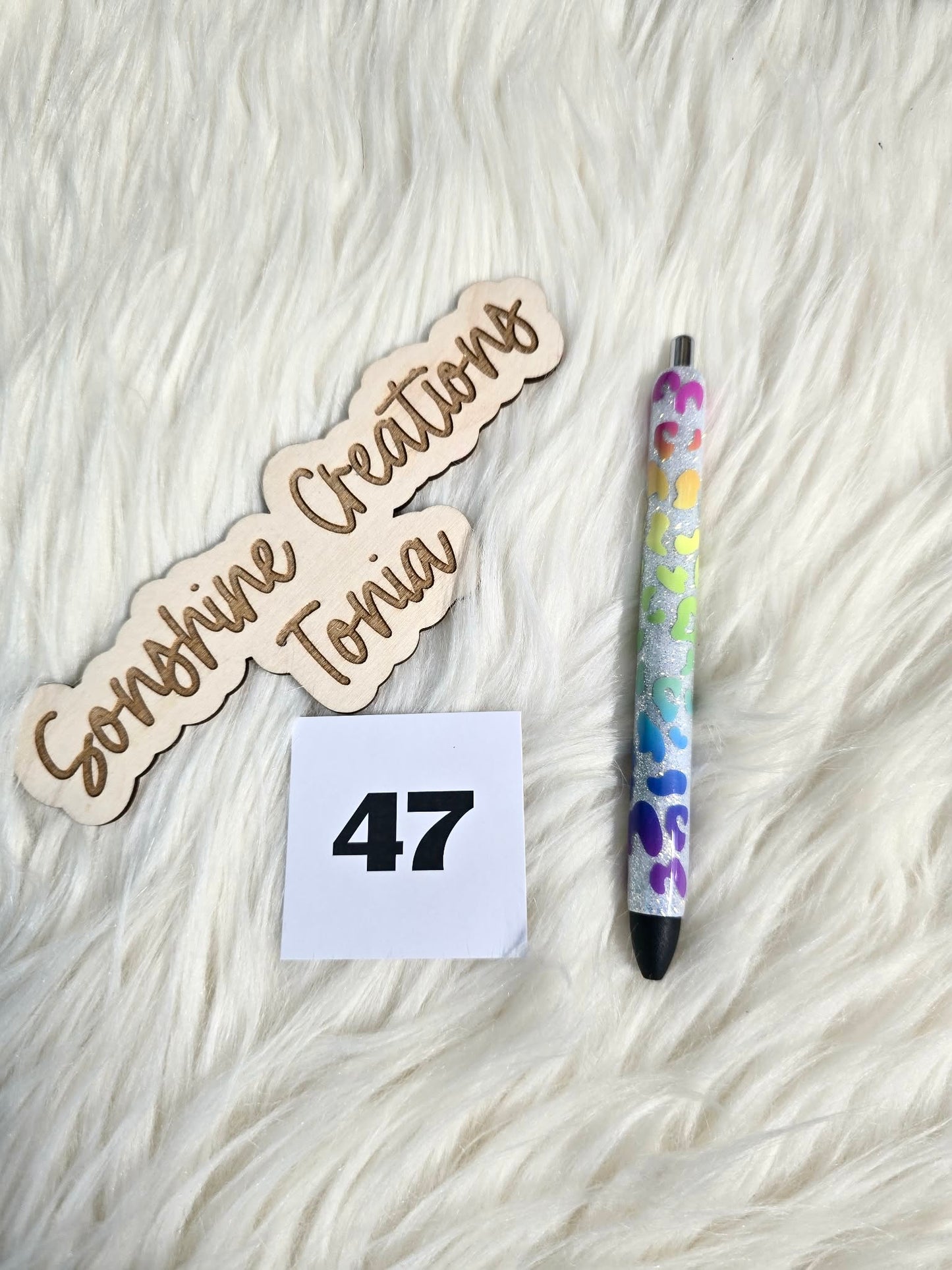 #47 Ready to ship pen (as pictured)