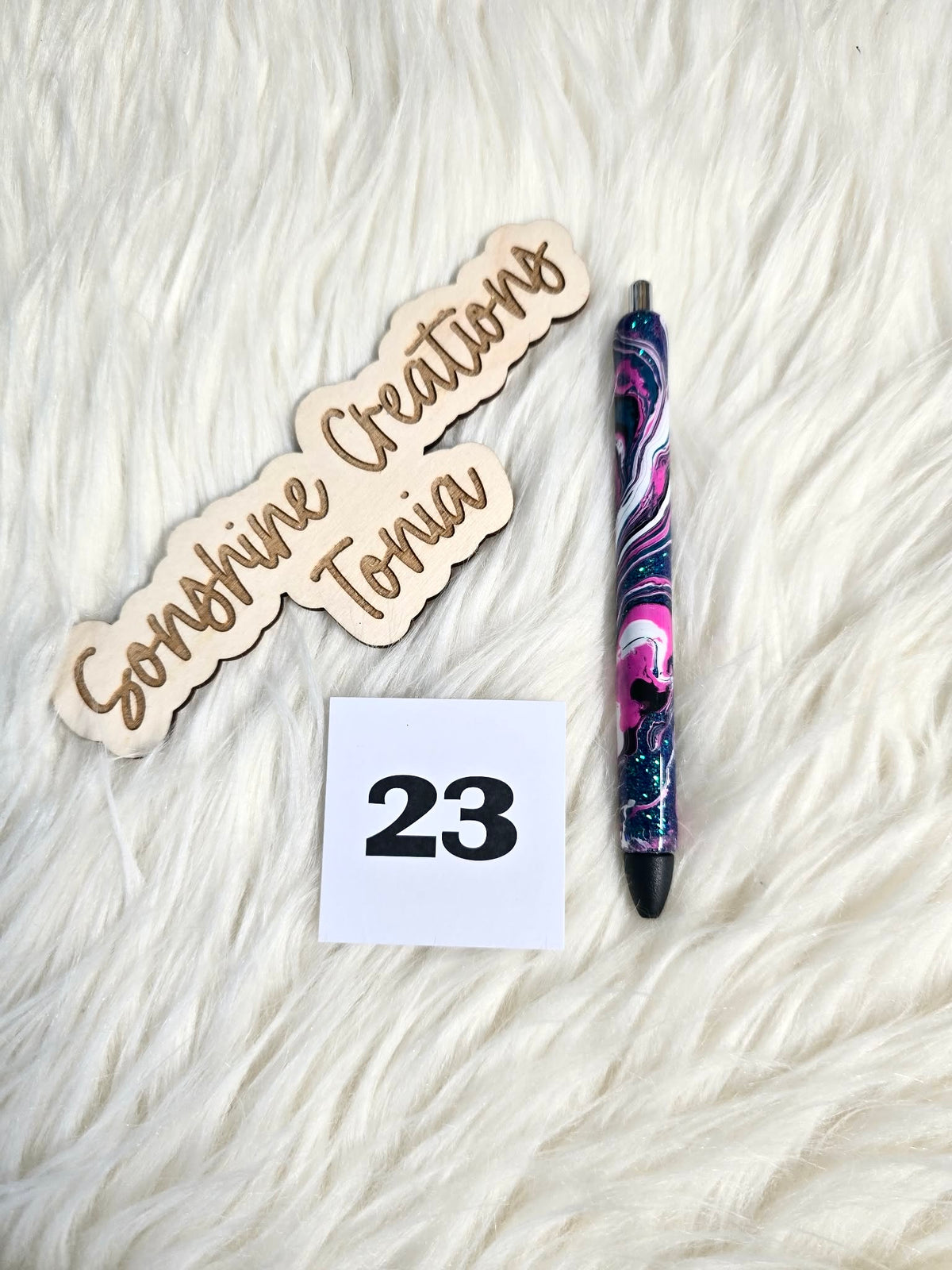 #23 Ready to ship pen (as pictured)