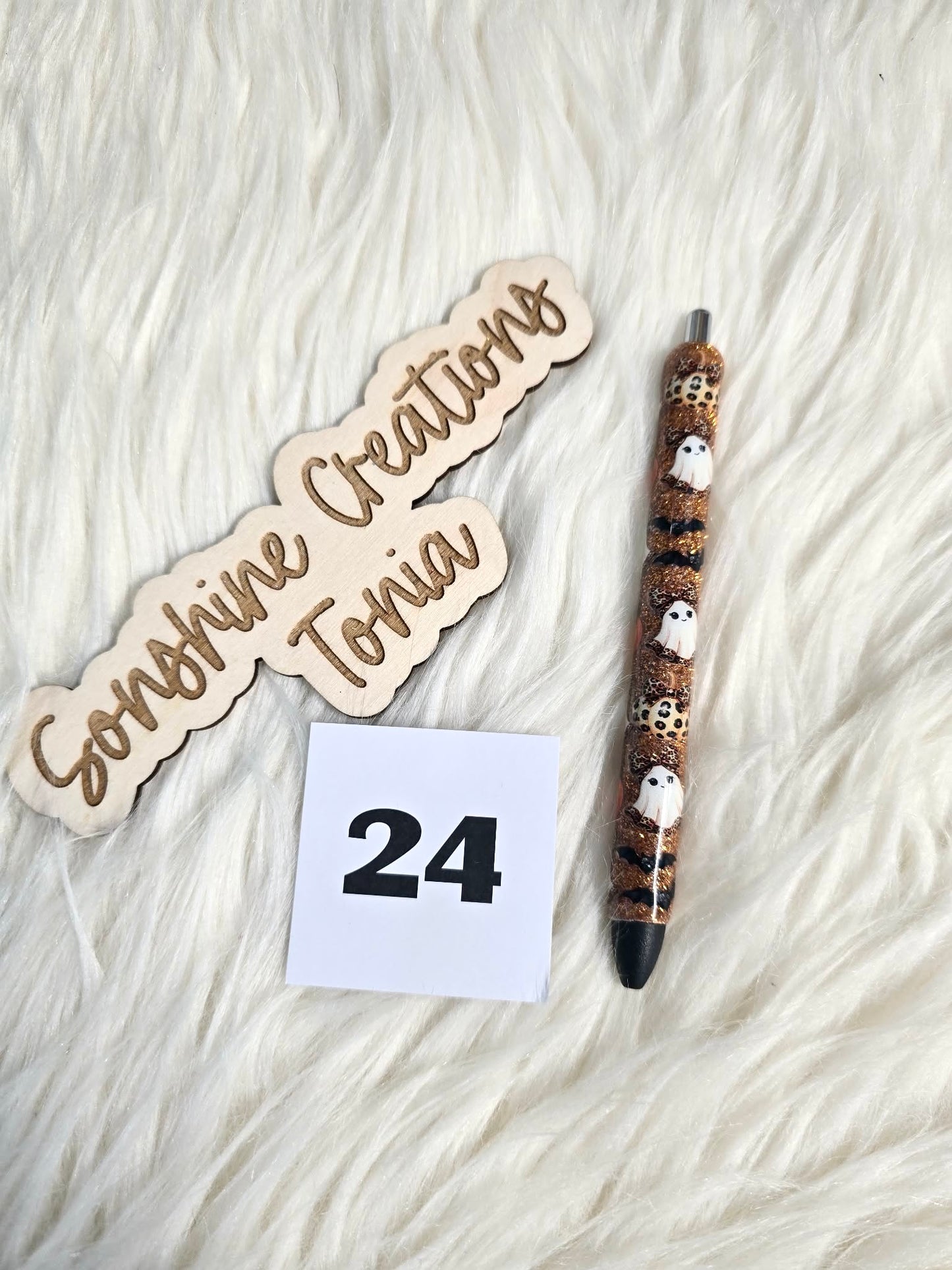 #24 Ready to ship pen (as pictured)