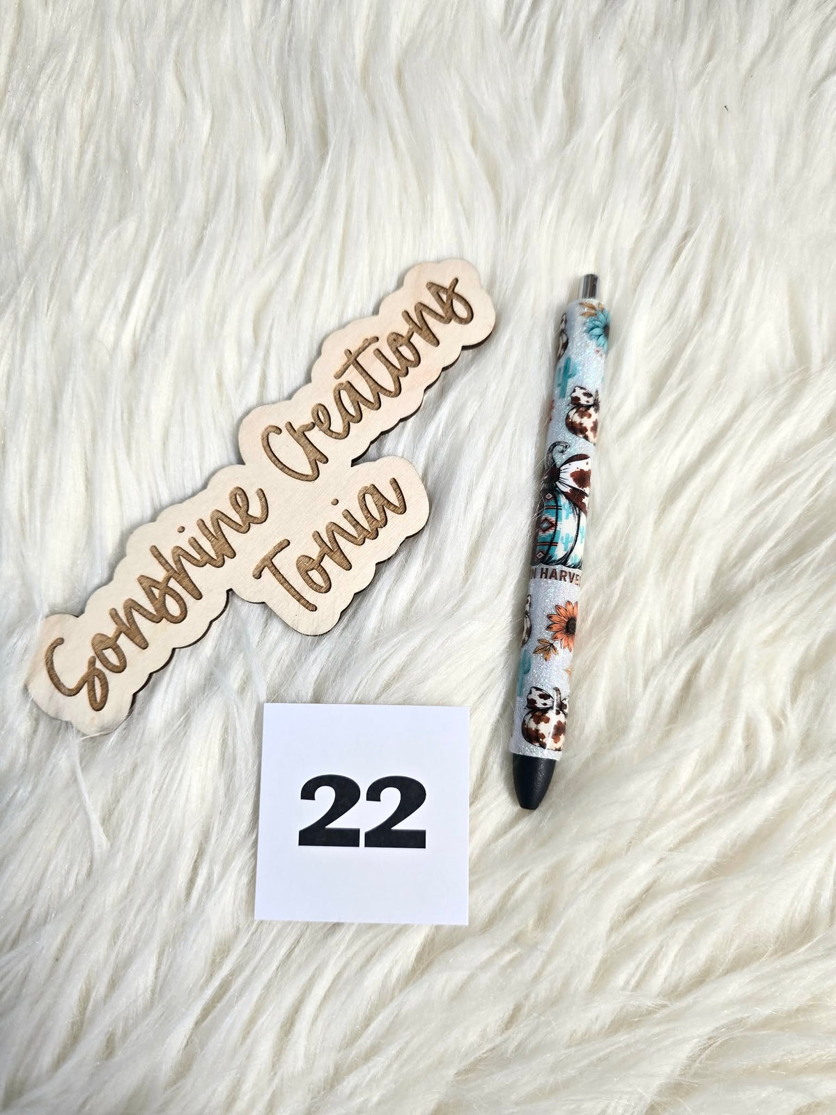 #22 Ready to ship pen (as pictured)