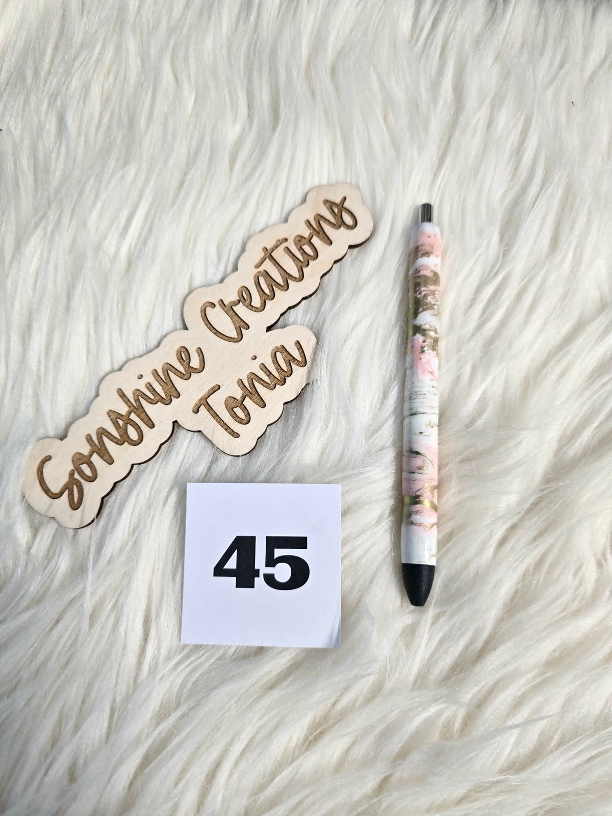 #45 Ready to ship pen (as pictured)