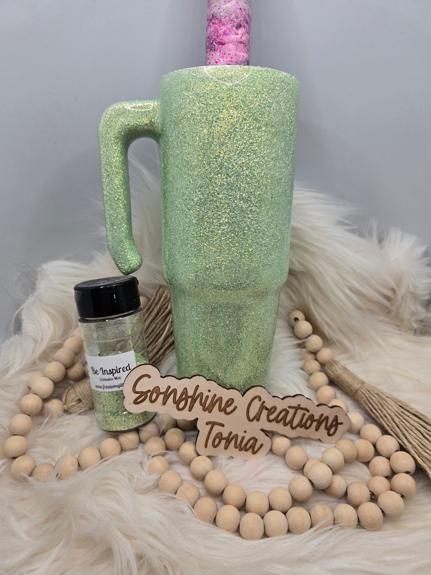 2/19/26 10am cst live- Custom Thursday- 30oz Grippy- Freedom Glitter: Be Inspired