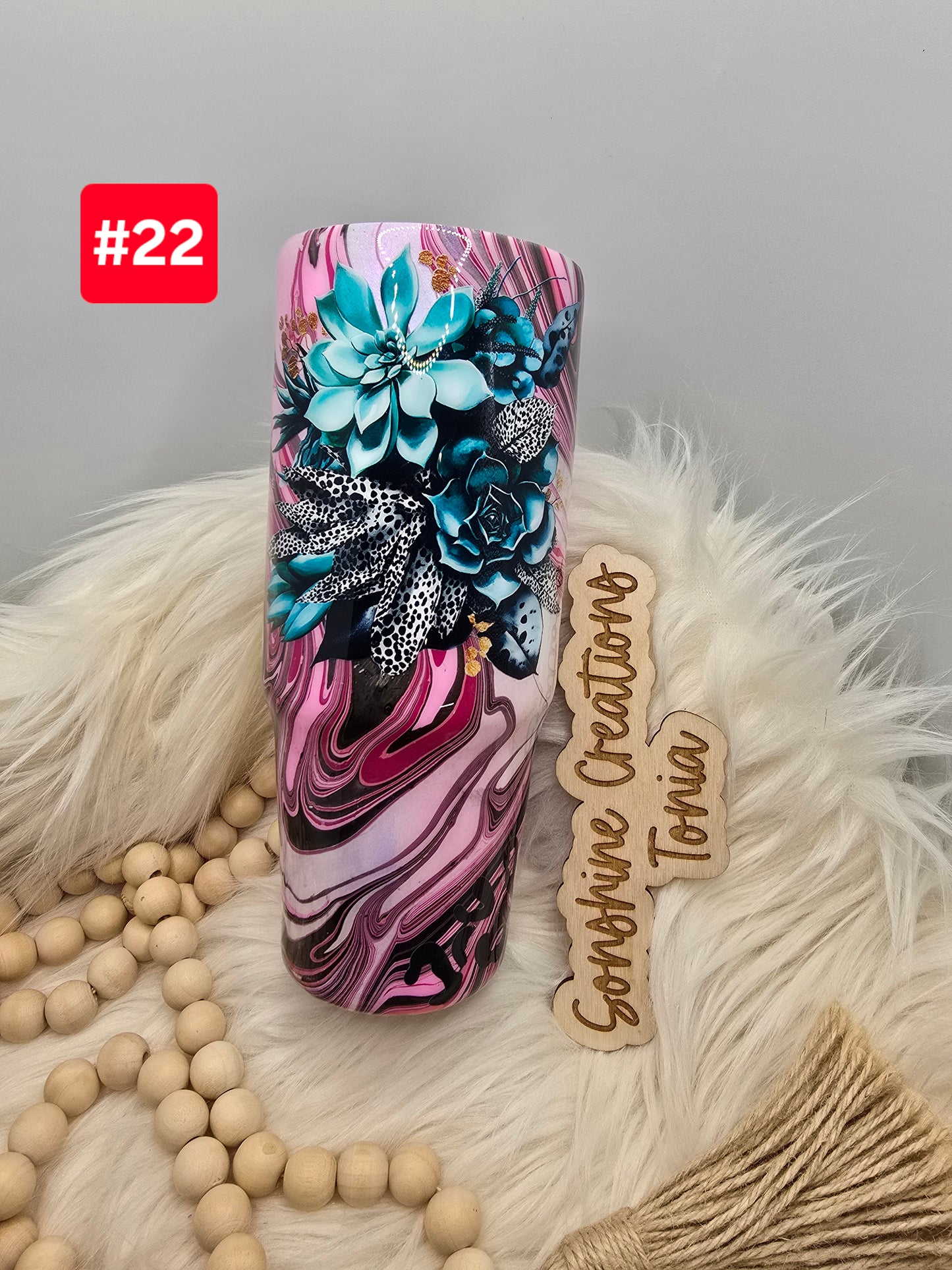 LIVE SALE 5/042025 - #22- 30oz Clip mate: opal hydro dip Teal flowers