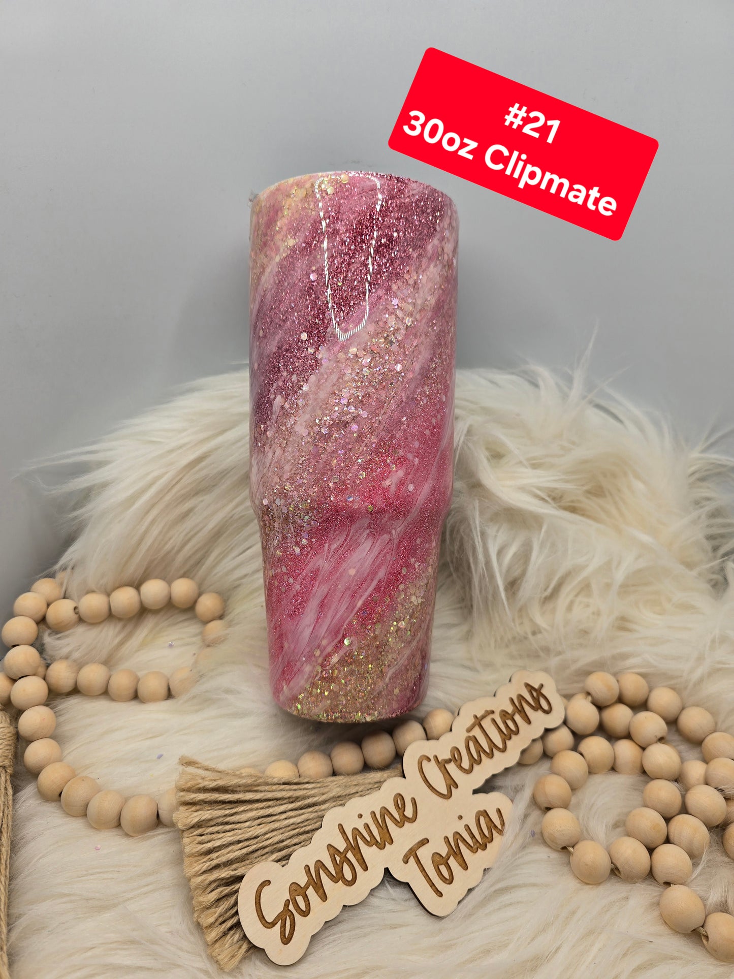 #21 Tonia's Live Creations - 30oz Clipmate- Rosey Milkyway