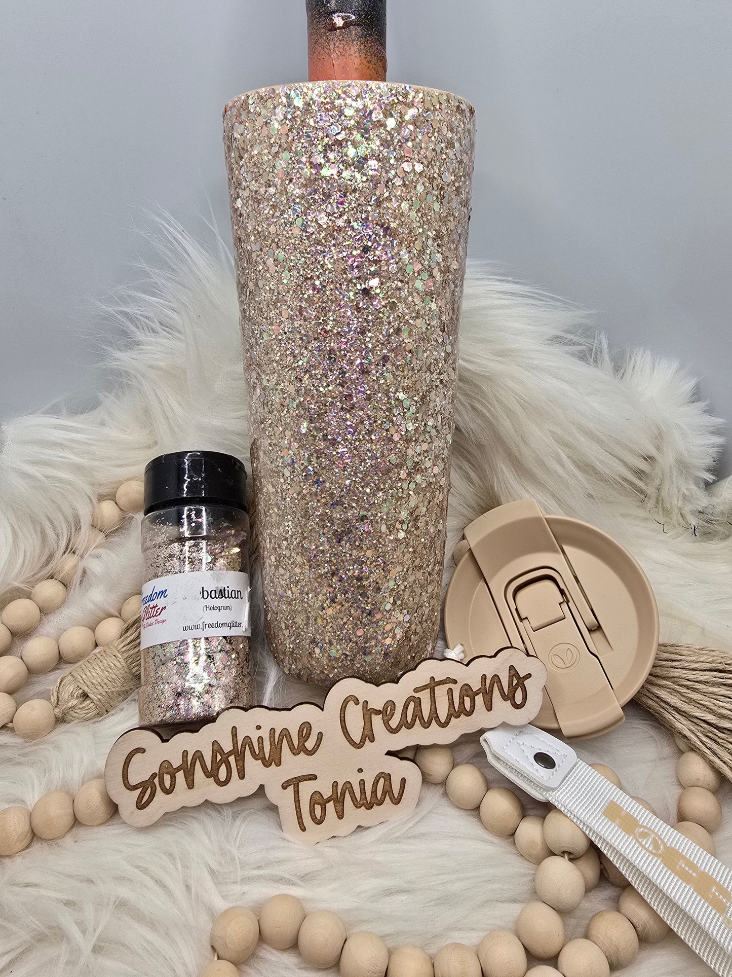 Live Hydrodipping base 3/03/26 7pm cst live- 24oz Dual Flip w/ tan lid- Freedom Glitter: Sebastian