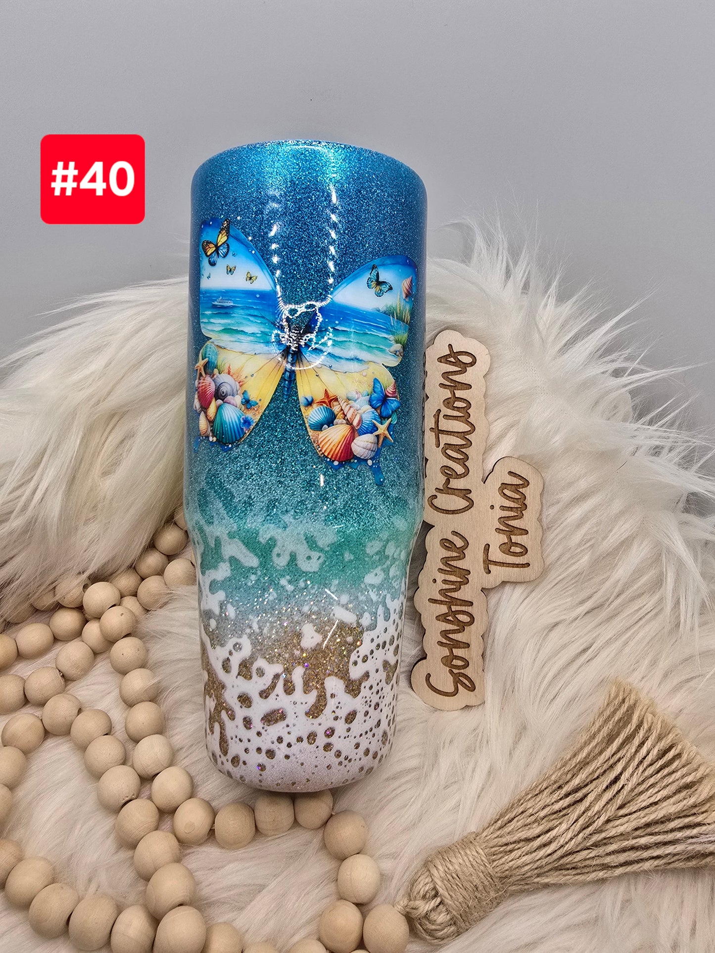 LIVE SALE 5/042025 - #40- 30oz Clip Mate: Beach Butterfly