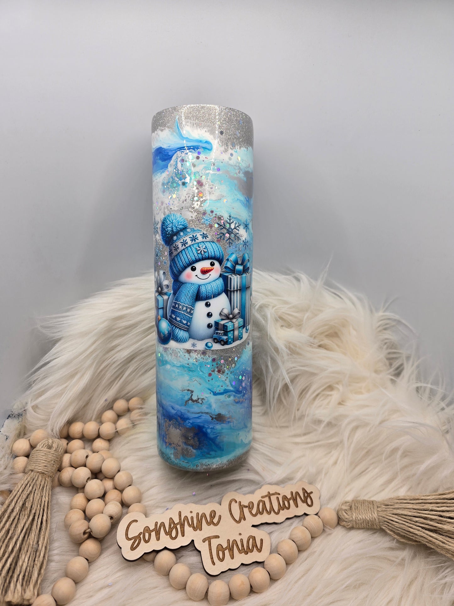 10/03/25 Tonia's Live Creations - 35oz Skinny- blue clouds snowman