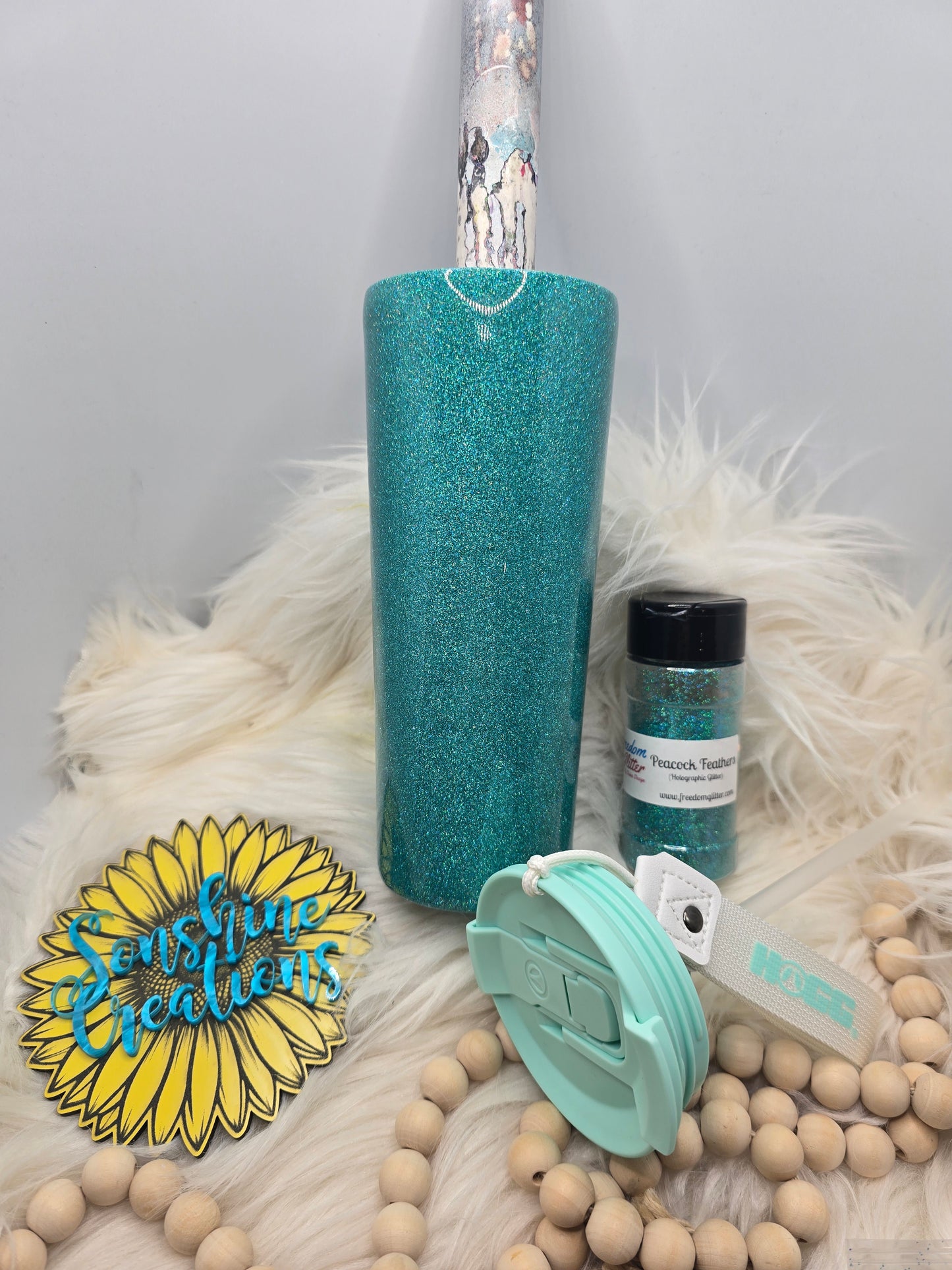 Live Hydrodipping base 8/25/26 7pm cst- 24oz dual flip w/mint lid- Freedom Glitter: Peacock Feathers