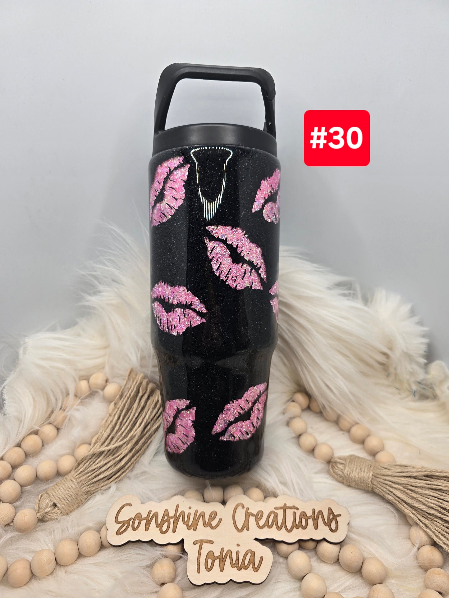 #30 Live Sale 3/15/2026 - 30oz Clipmate- Black, Pink glitter lips peakaboo