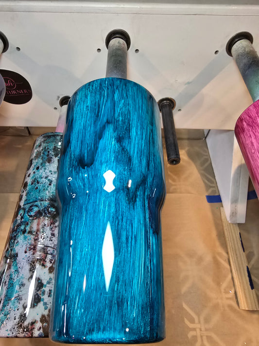 LIVE HYDRO DIP BASE- 30oz curve- Teal woodgrain