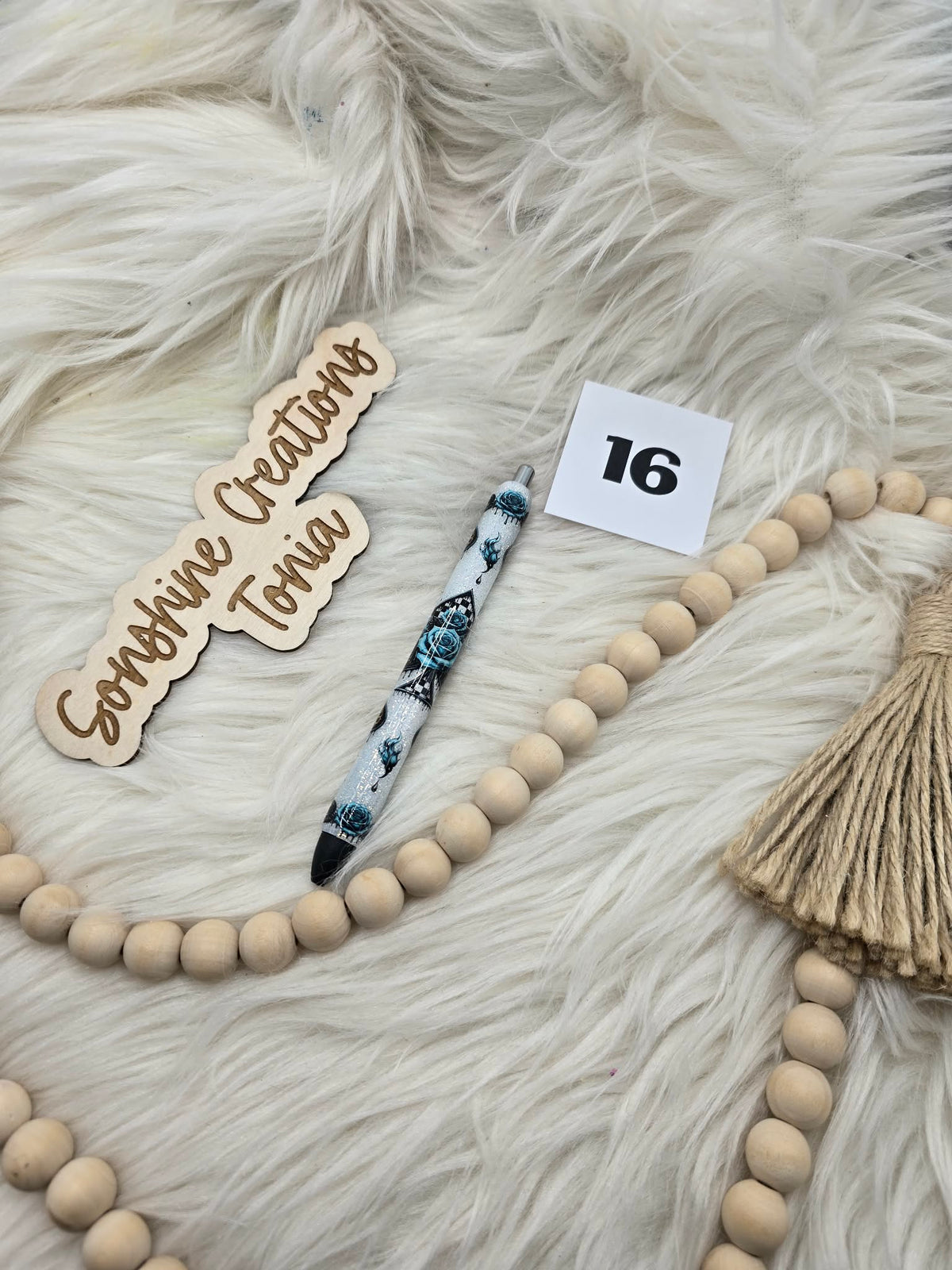 #16 Ready to ship pen (as pictured)