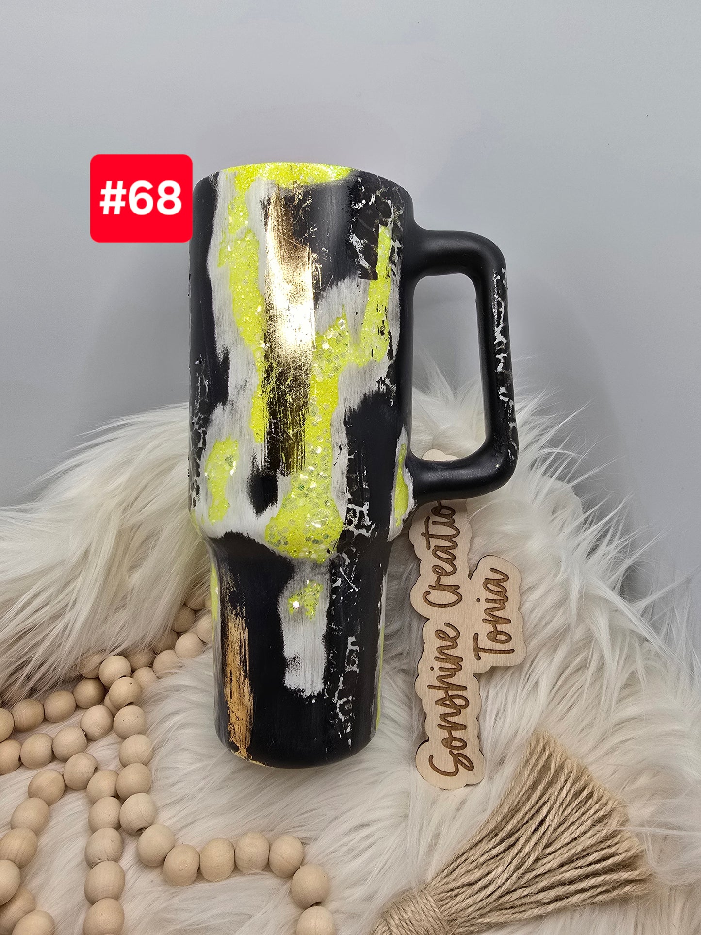 LIVE SALE 5/042025 - #68- 40oz Handle: Sunflower Distressed