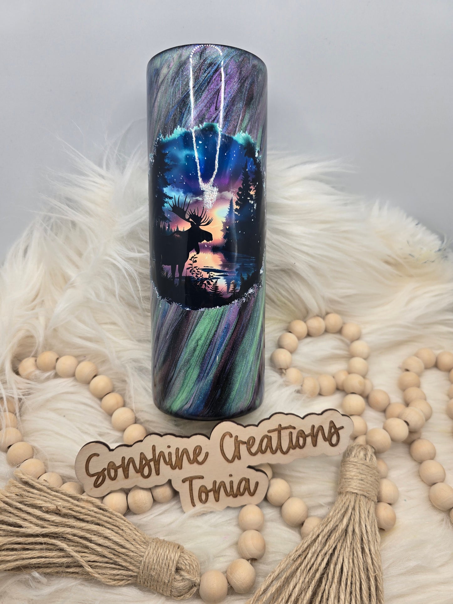 20oz Skinny- Northern Lights (Glow)- Moose lake scenery