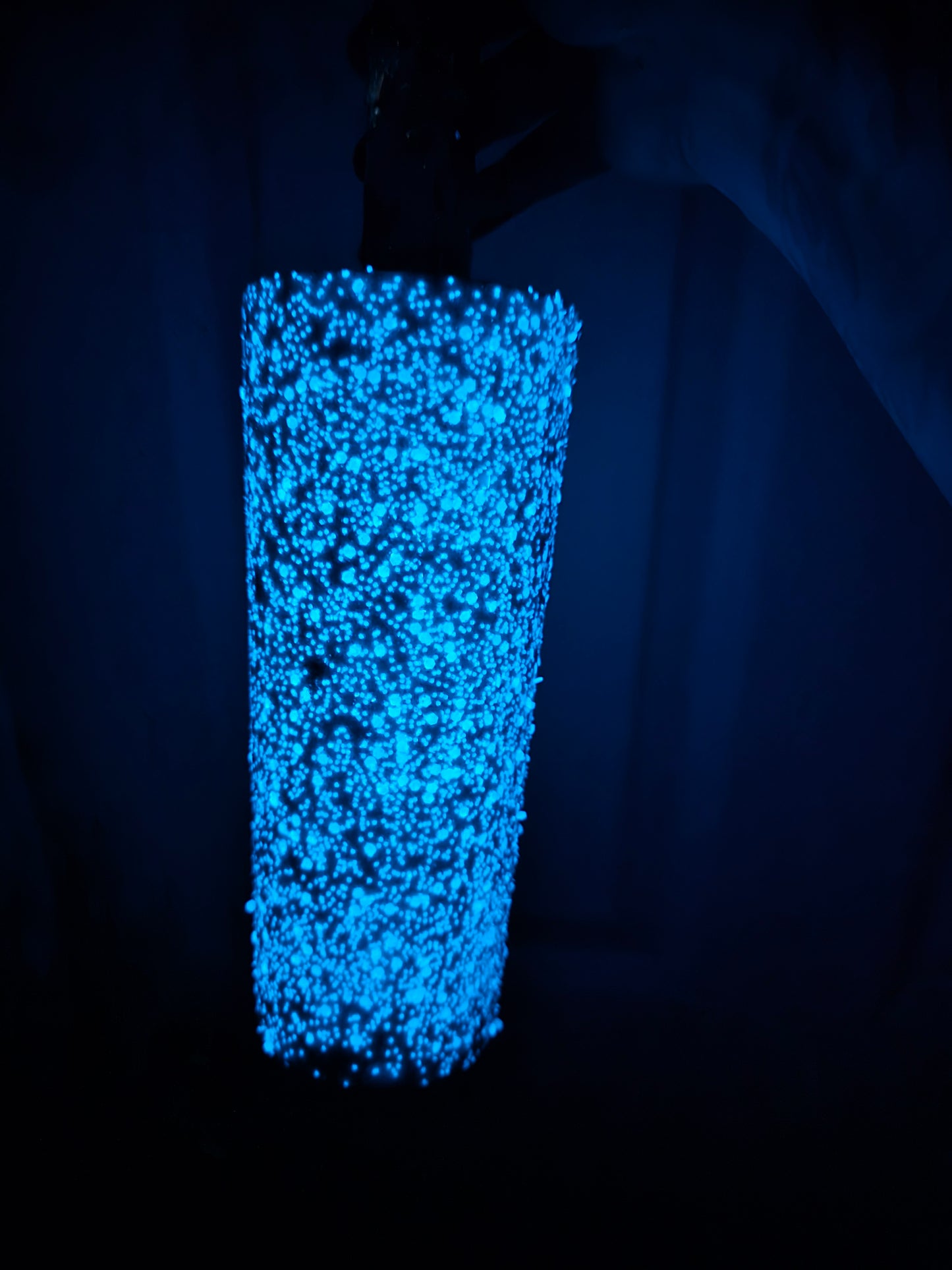 Live Hydrodipping base 5/12/26  7pm cst live- 24oz Dual Flip- Freedom Glitter: April Showers & Man I feel like a woman (Glow)