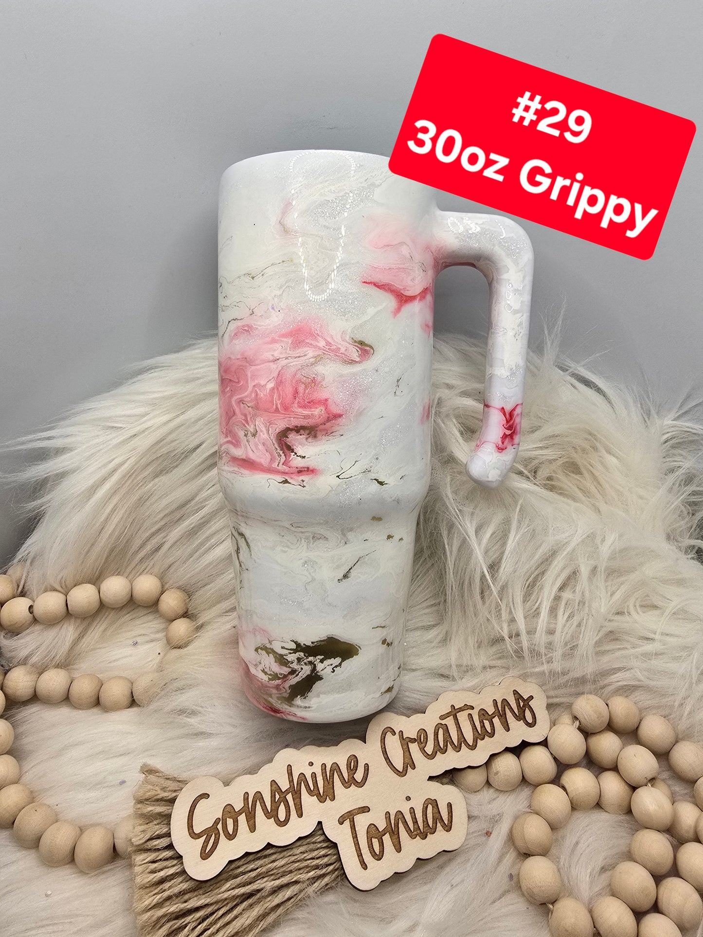 #29 Tonia's Live Creations : 30oz Grippy- Pink gnome, pink elegance