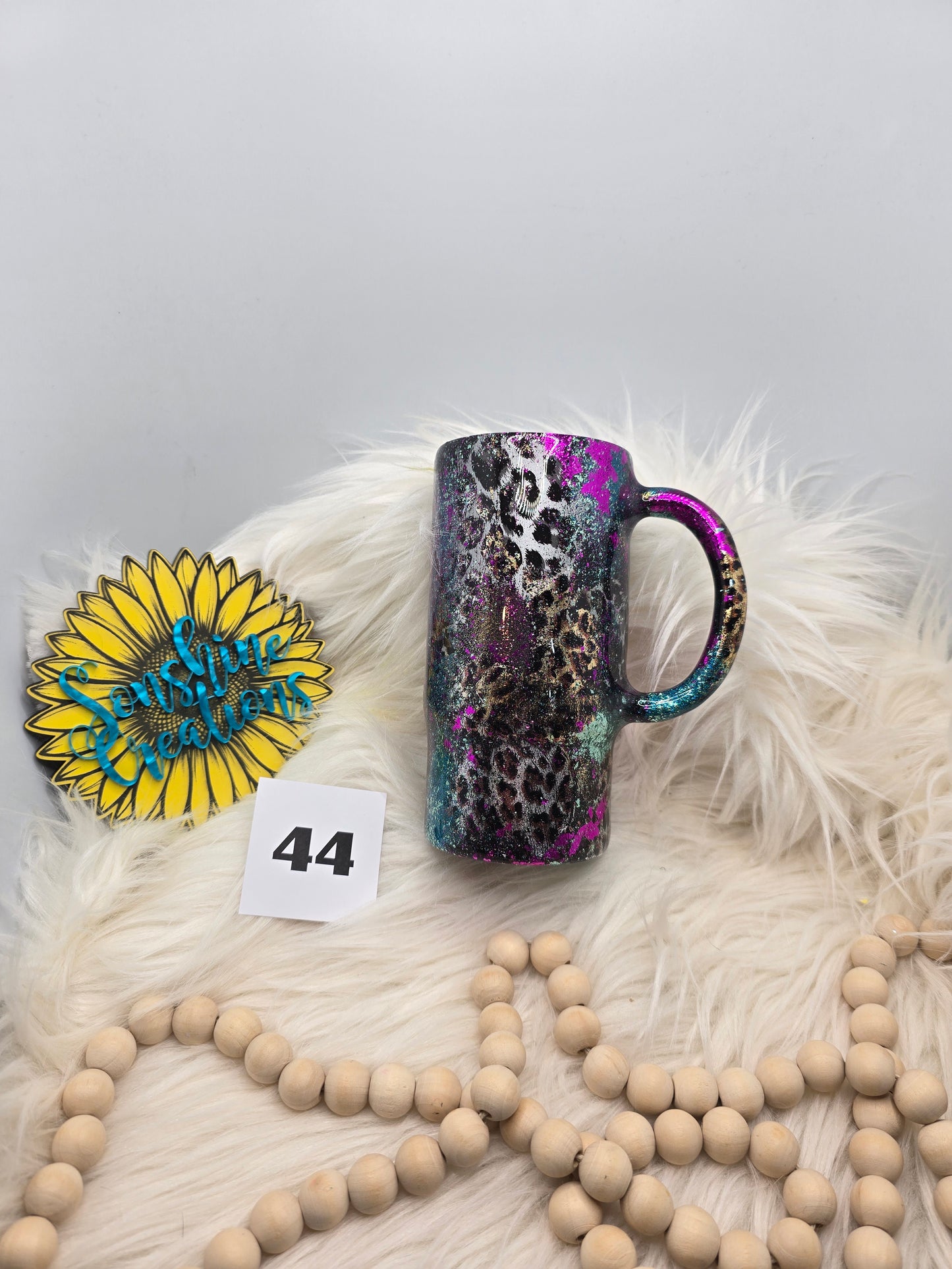 #44 - 16oz Tipsy Traveler - Lipstick Jungle