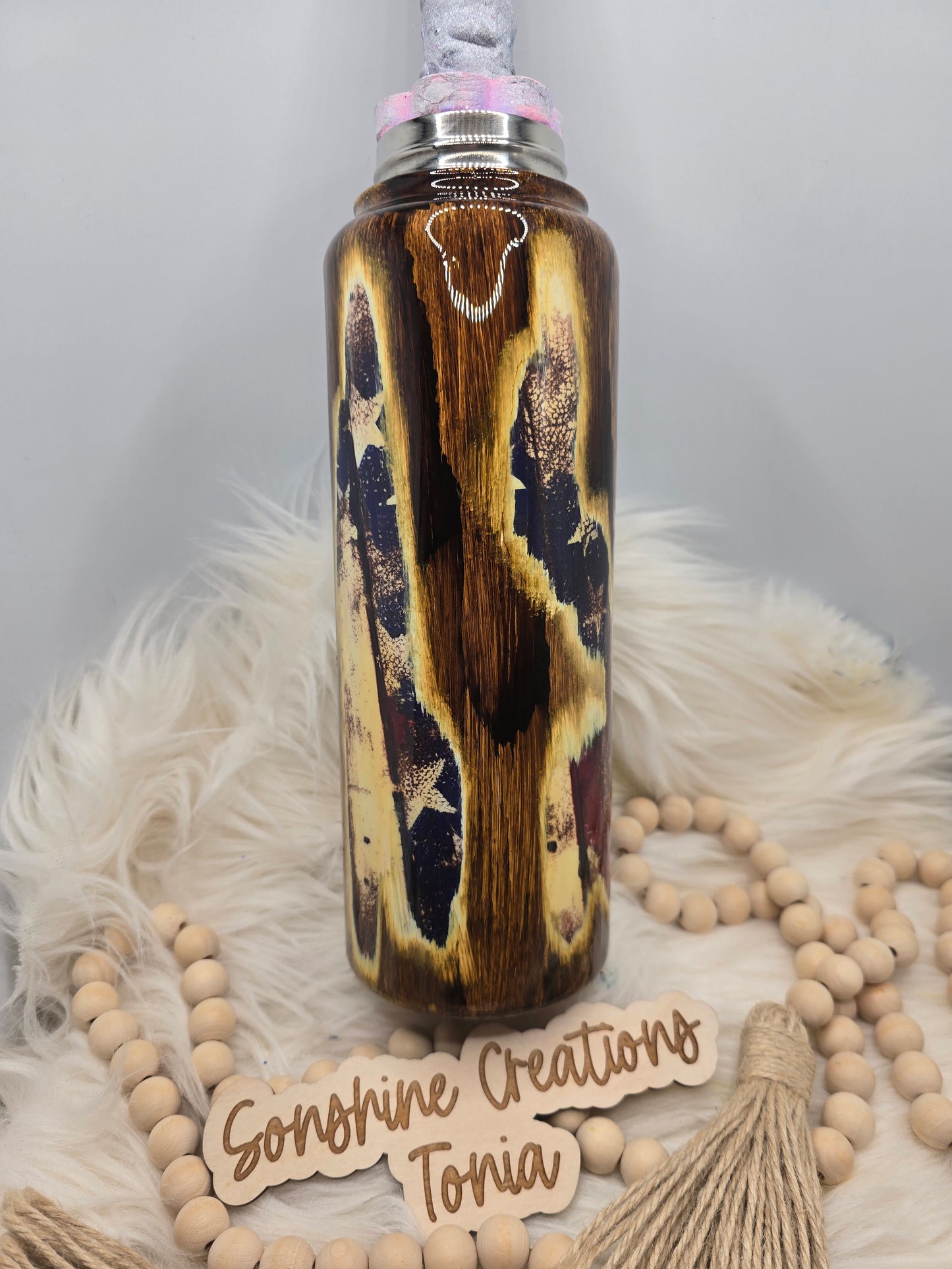 40oz hydro duo- Distressed Woodgrain Flag