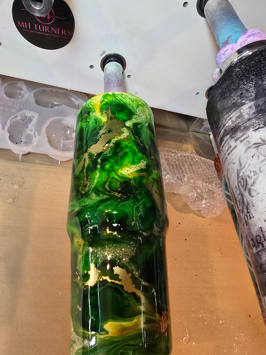 9/18/25 Tonia's Live Creations - 30oz Clipmate- Green/ Yellow ink swirl