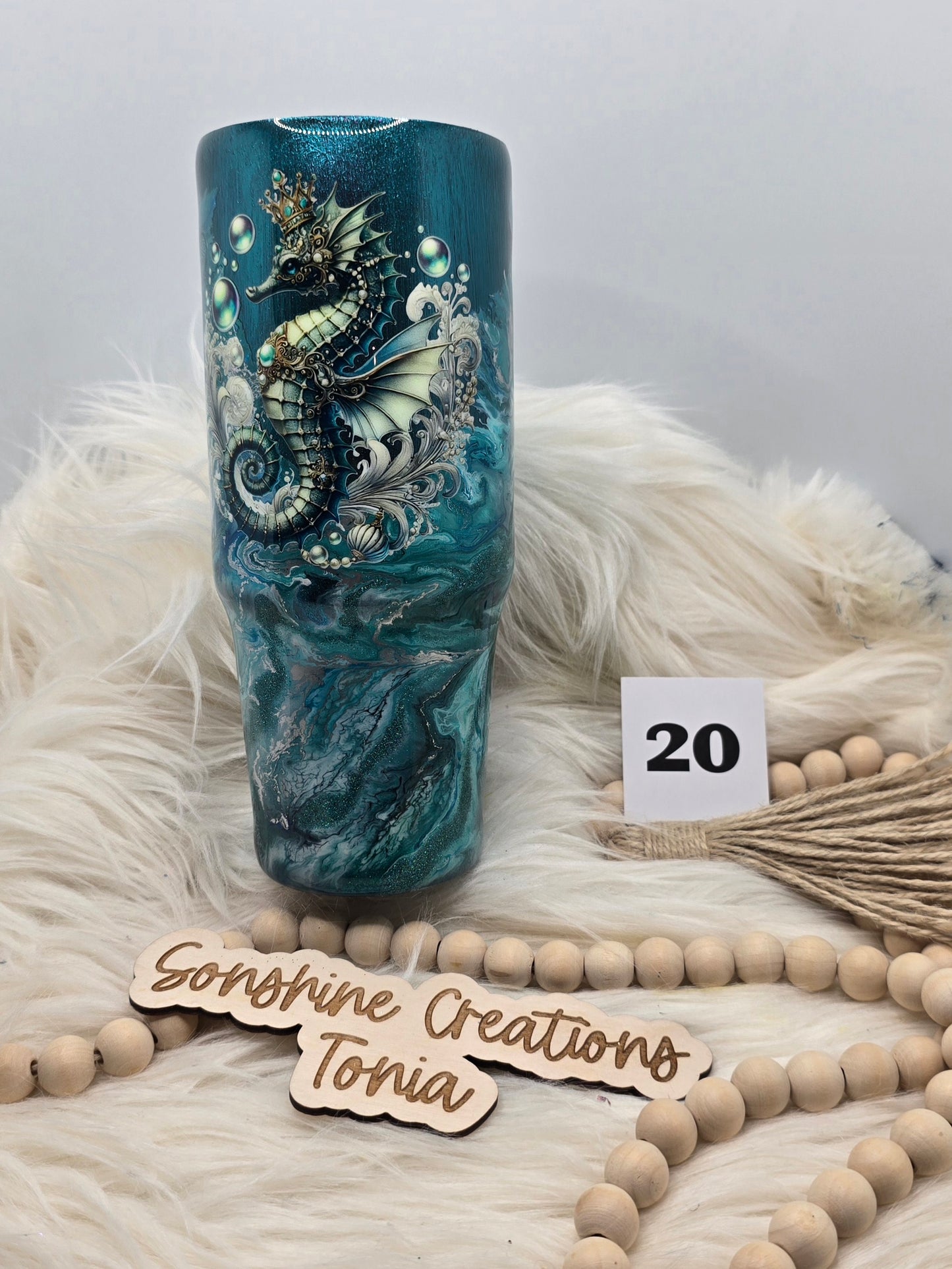 #20 Live Sale 5/31/2026 - 30oz Grippy- Teal it to my heart base- in swirl Seahorse