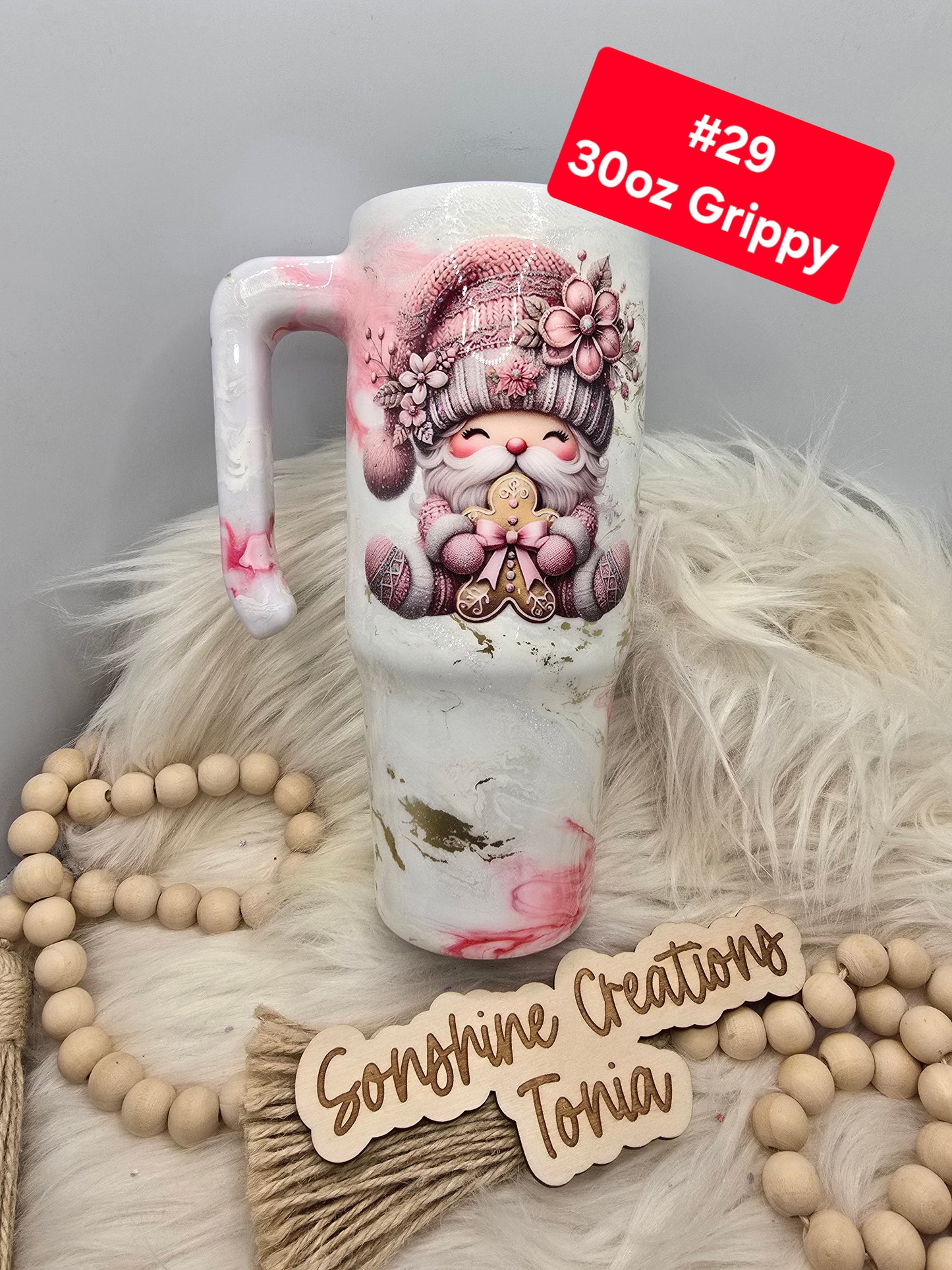 #29 Tonia's Live Creations : 30oz Grippy- Pink gnome, pink elegance