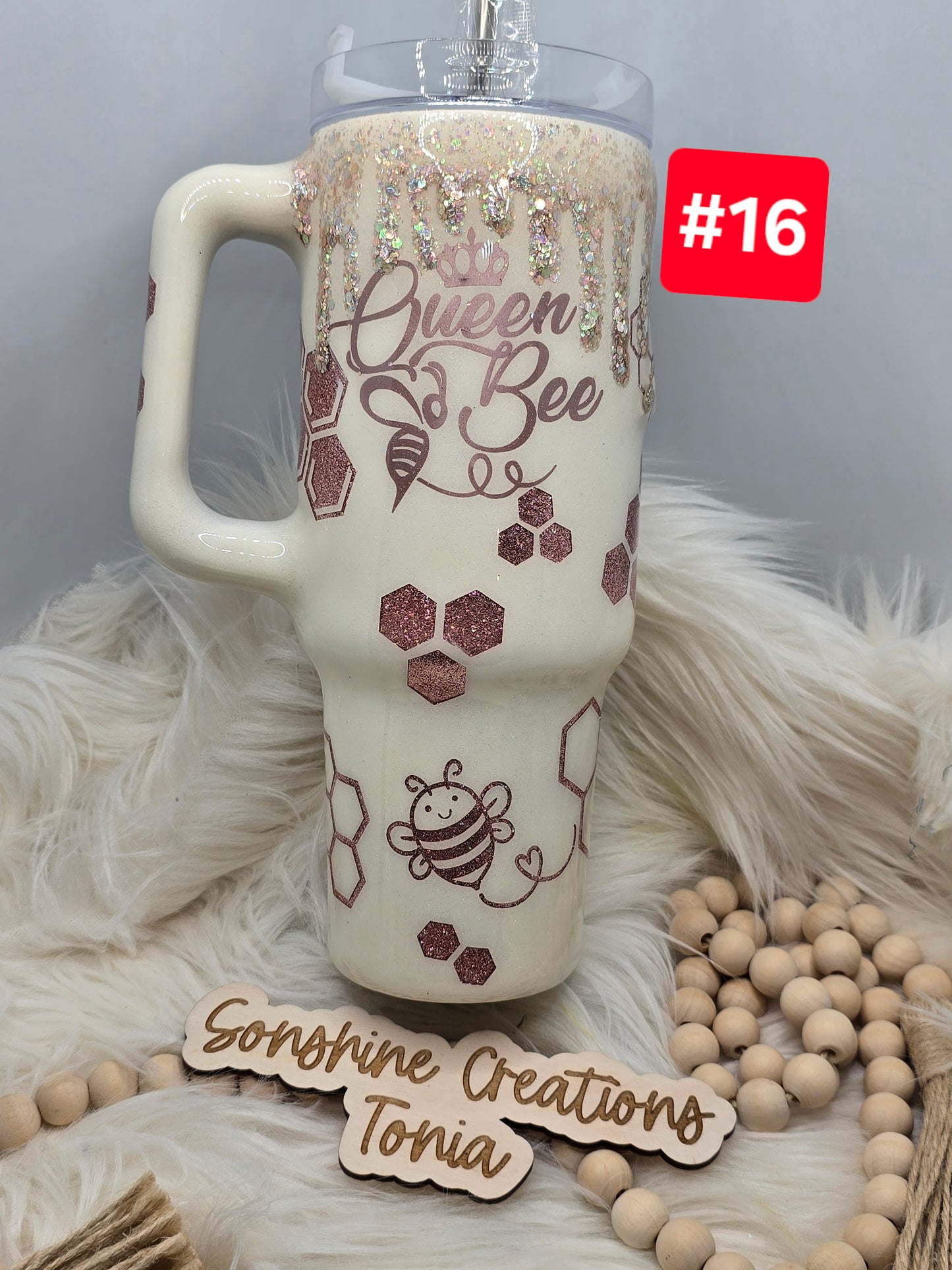 #16 Live Sale 2/01/2026 - 40oz Handle- Rose gold Queen bee, peakaboo w/ Bee charms