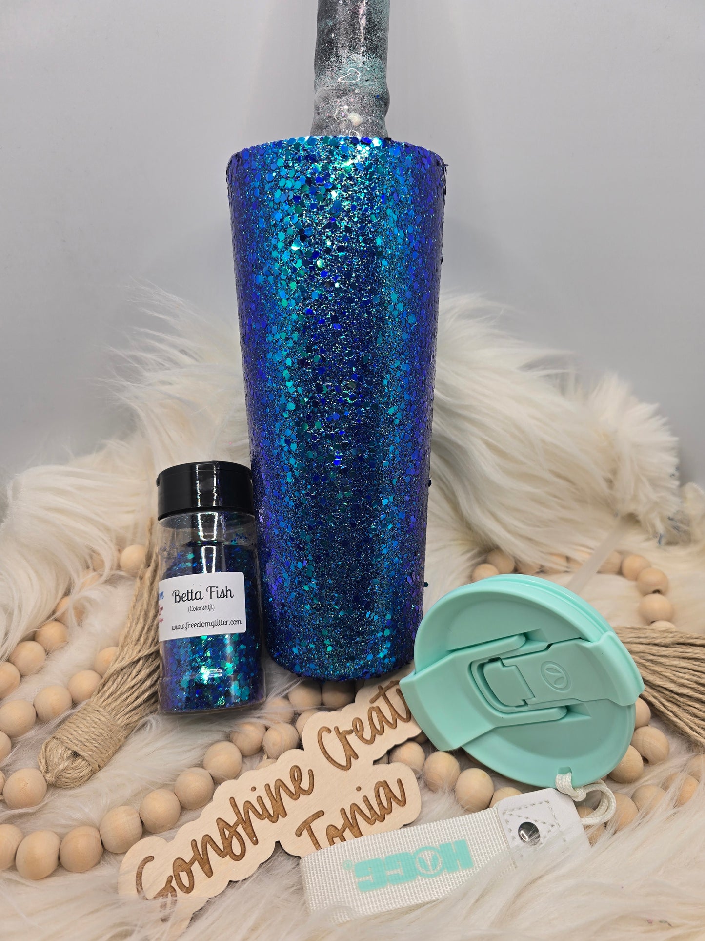 Live Hydrodipping base 4/07/26  7pm cst live- 24oz Dual Flip- Freedom Glitter: Beta fish