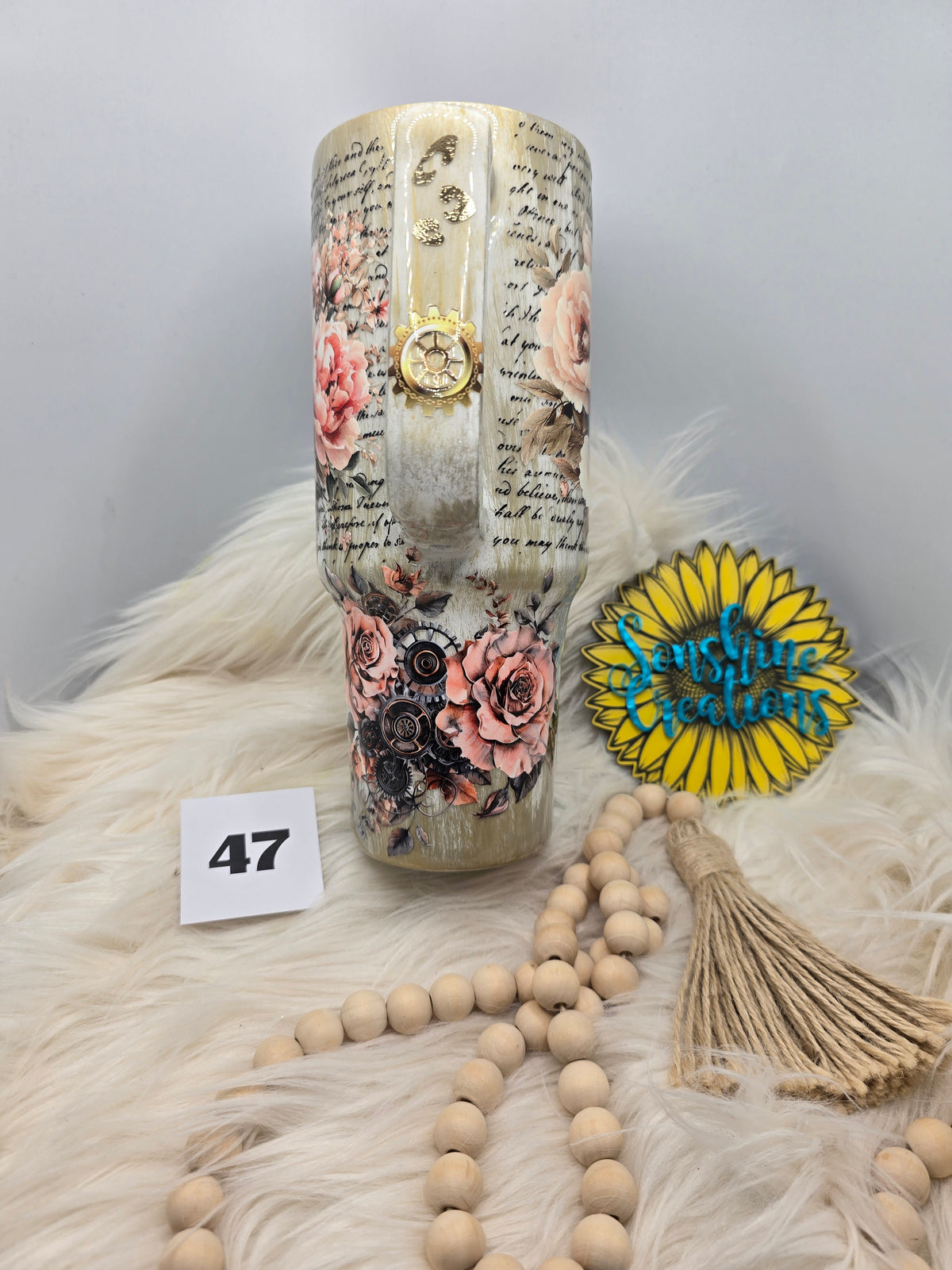 #47 - 40oz Handle - Floral - Gold Woodgrain